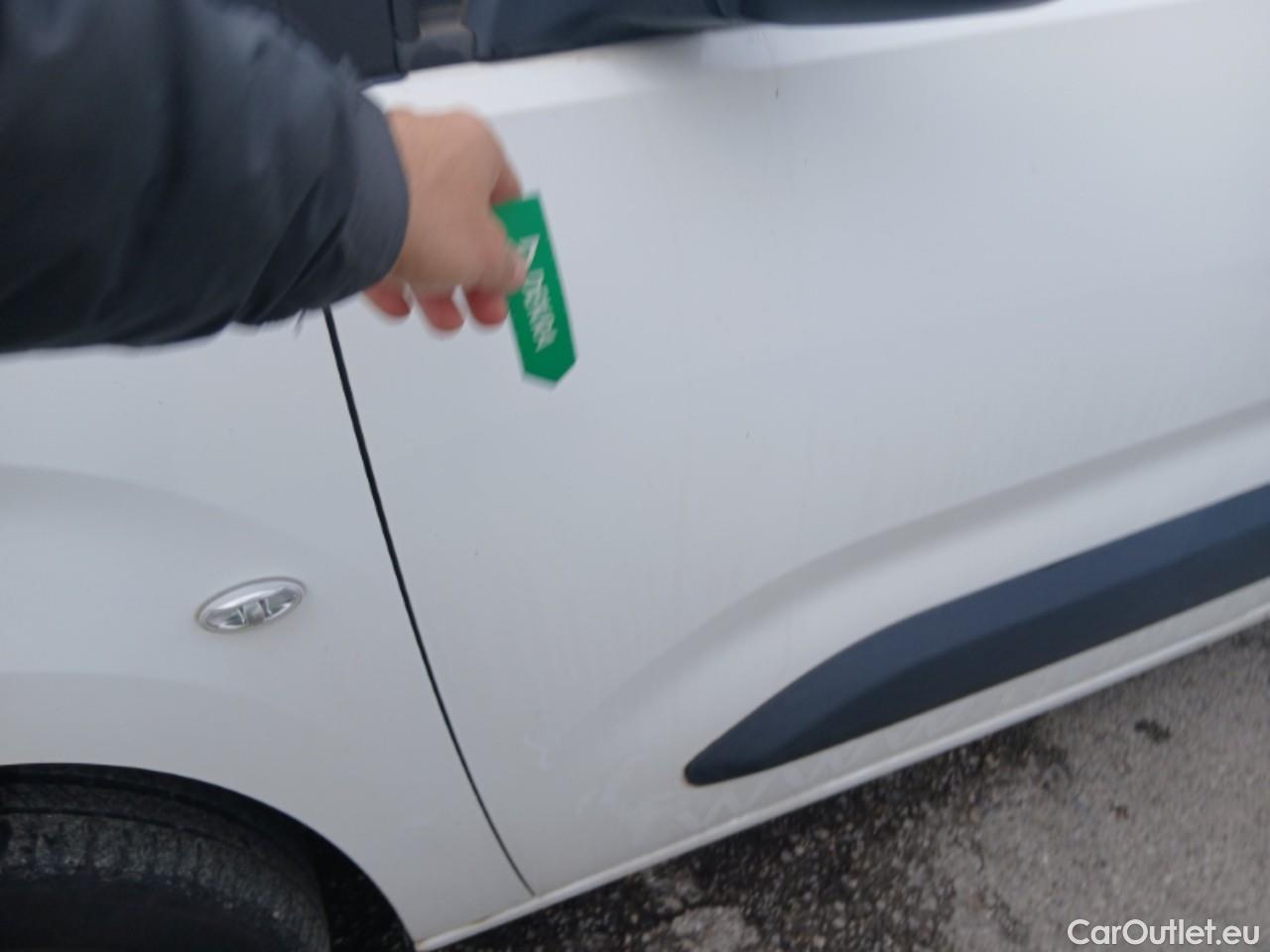  Peugeot  Partner PEUGEOT  / 2018 / 3P / furgón derivado de turismo Pro Standard 600kg BlueHDi 73kW (AC) #8