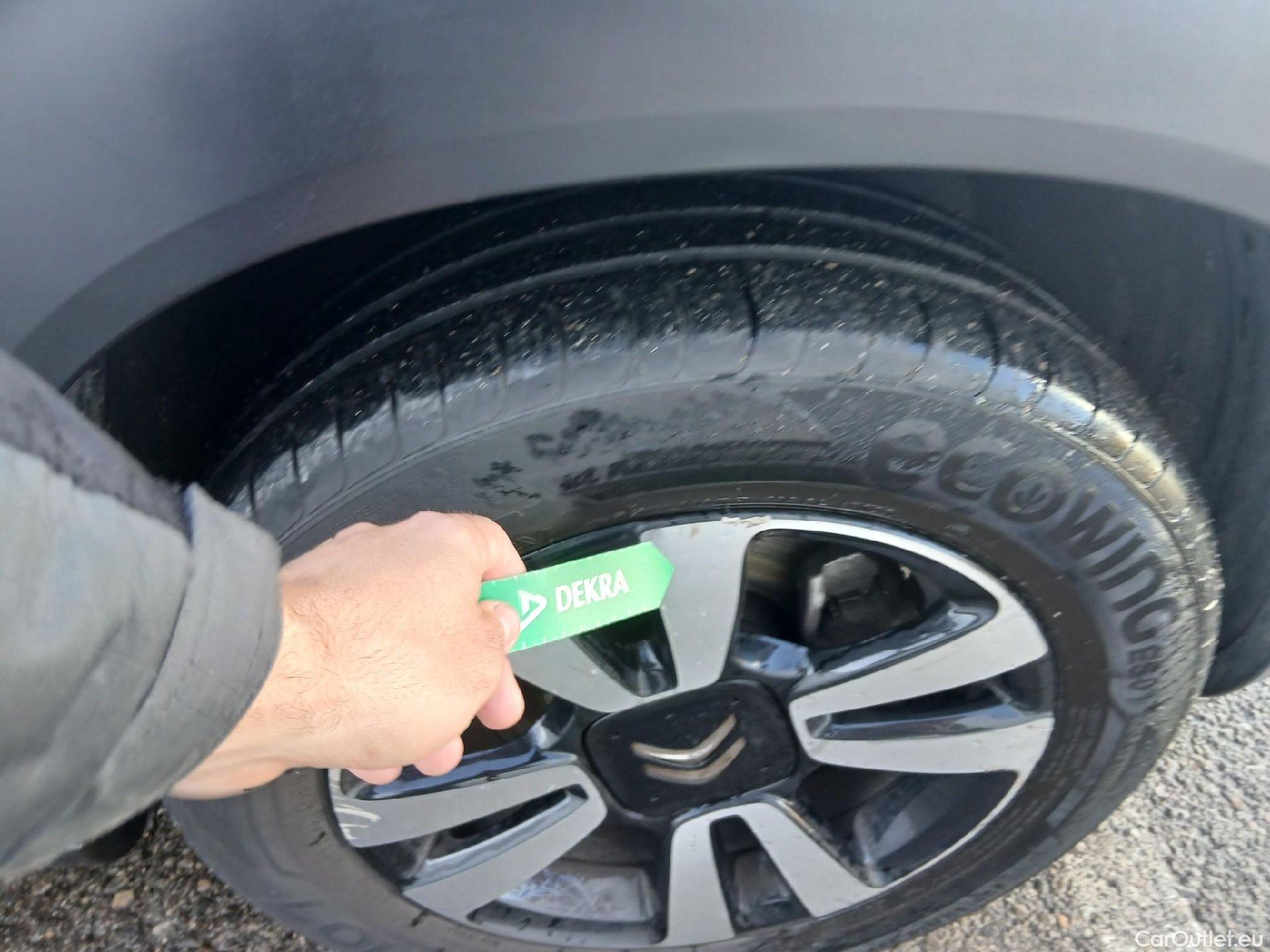  Citroen  C3 CITROEN  Aircross / 2017 / 5P / todoterreno PureTech 81kW (110CV) S&S SHINE #28