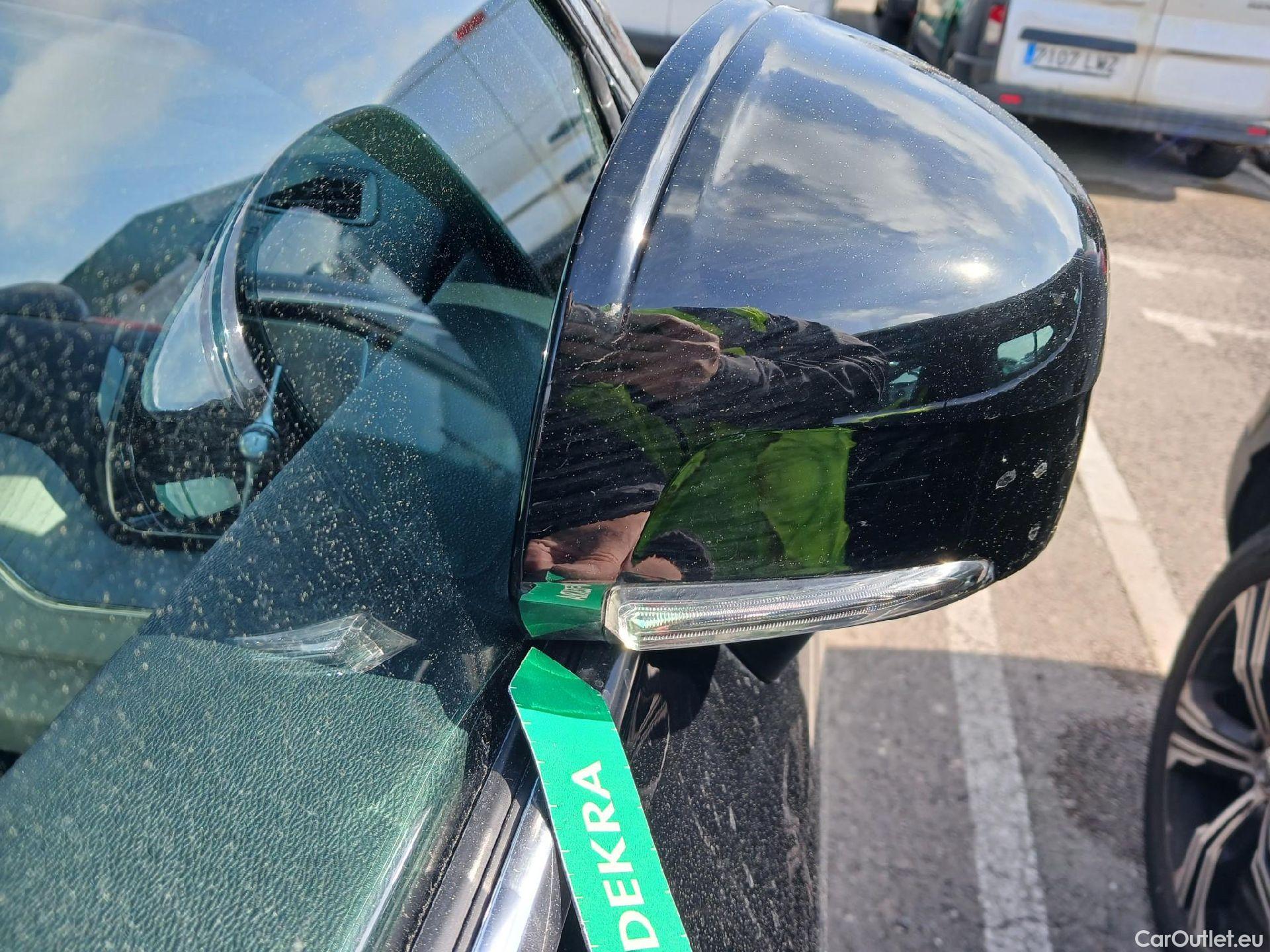  Volvo  XC60 VOLVO  / 2017 / 5P / todoterreno 2.0 B4 D Core Auto #19