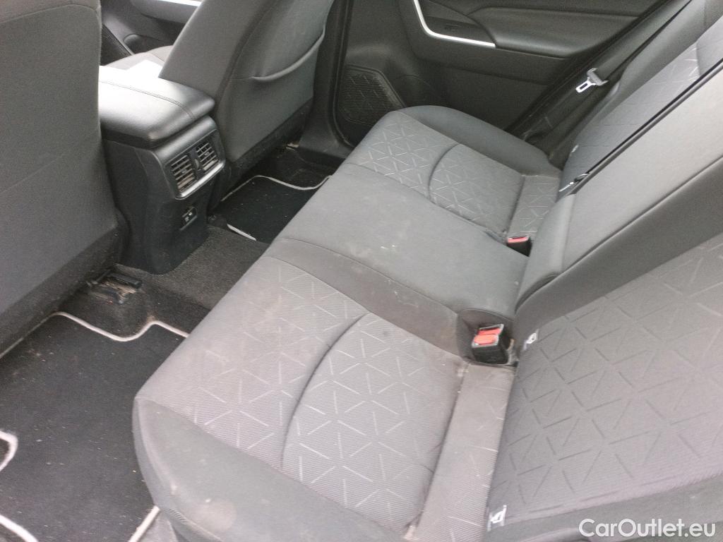  Toyota  RAV4 TOYOTA  / 2018 / 5P / todoterreno 2.5l 220H Business 4WD #18