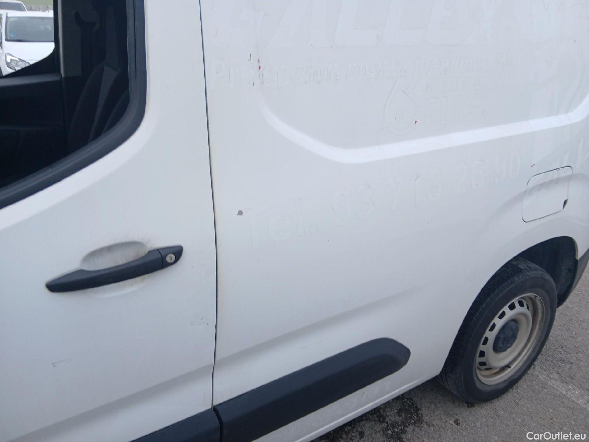  Peugeot  Partner PEUGEOT  / 2018 / 3P / furgón derivado de turismo Pro Standard 600kg BlueHDi 73kW (AC) #12