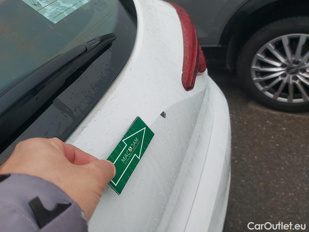  Renault  Clio RENAULT  / 2019 / 5P / berlina con portón Business TCe 74 kW (100CV) GLP #2