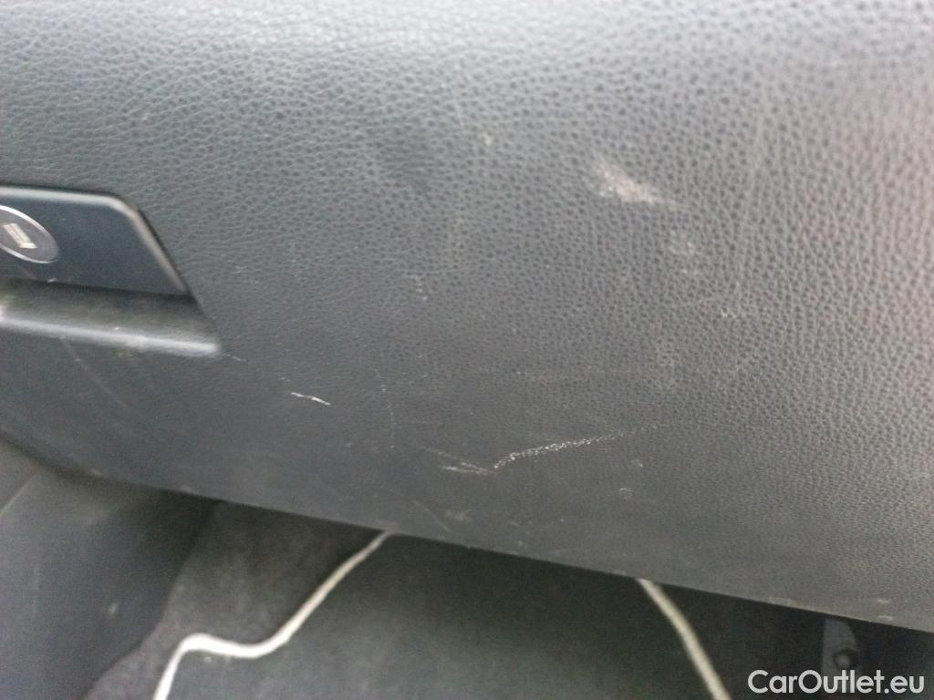  Toyota  RAV4 TOYOTA  / 2018 / 5P / todoterreno 2.5l 220H Business 4WD #34