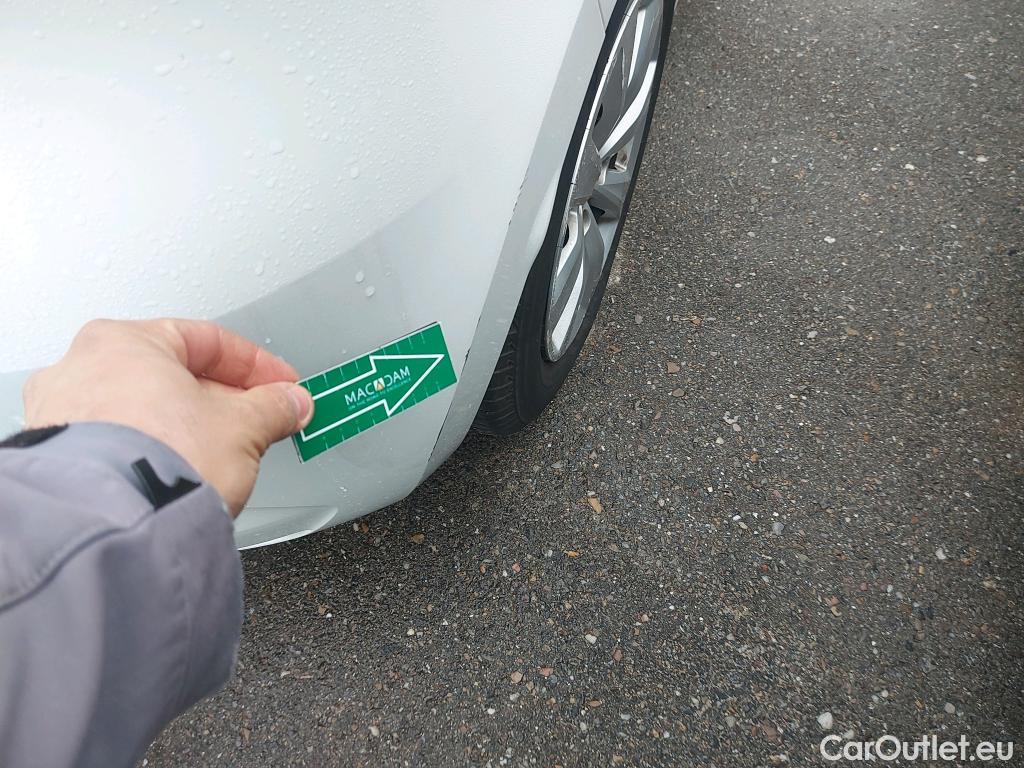  Renault  Clio RENAULT  / 2019 / 5P / berlina con portón Business TCe 74 kW (100CV) GLP #15