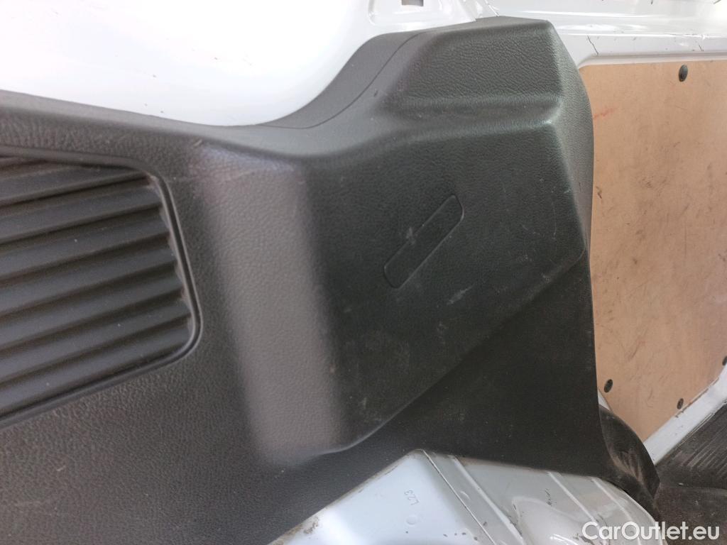  Ford  Transit FORD  Courier/2014/4P/furgón der.turis Van 1.5 TDCi 56kW Trend #24