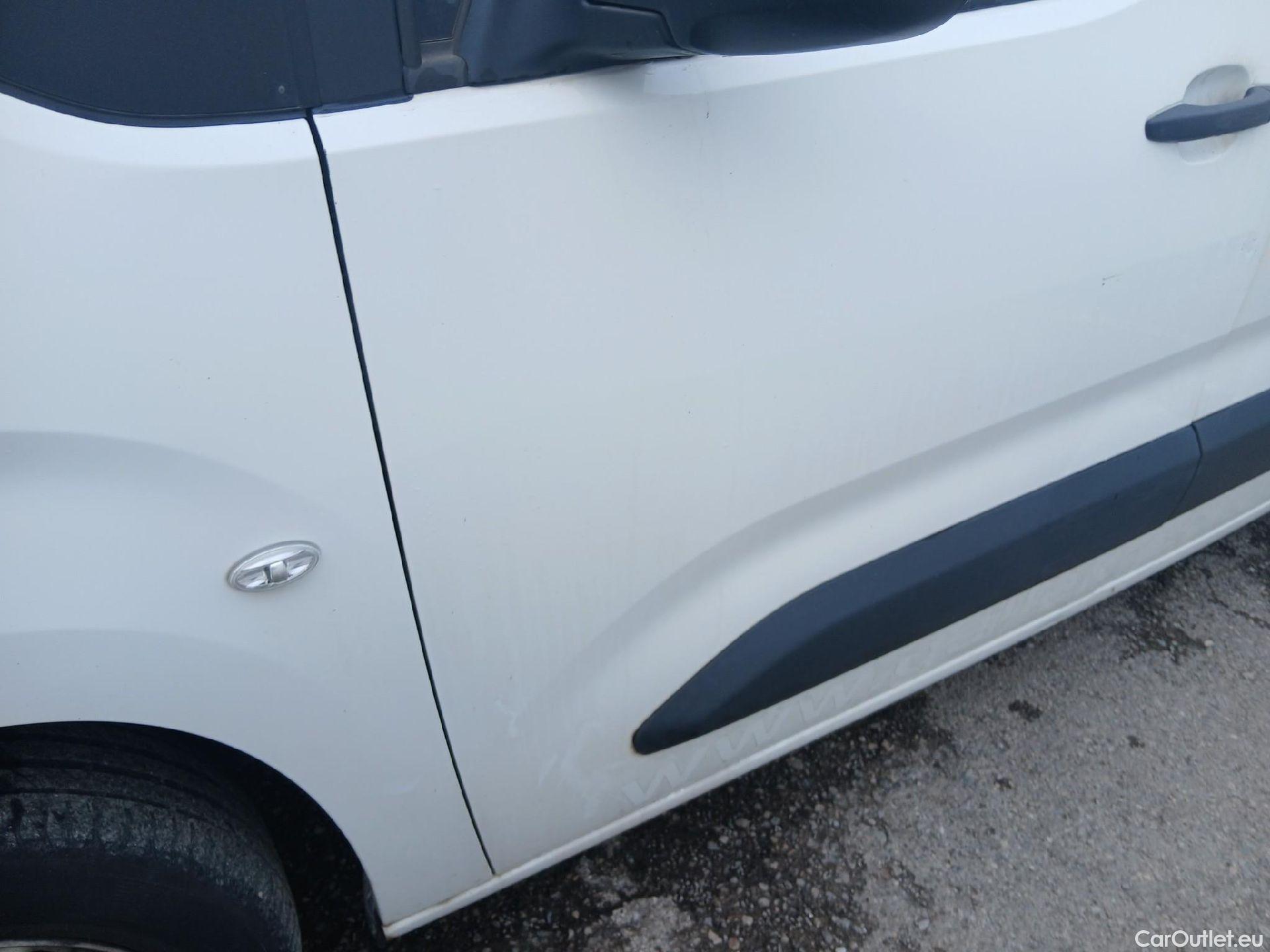  Peugeot  Partner PEUGEOT  / 2018 / 3P / furgón derivado de turismo Pro Standard 600kg BlueHDi 73kW (AC) #7