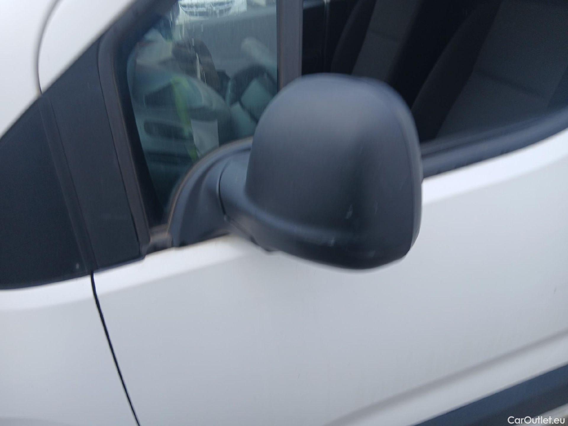  Peugeot  Partner PEUGEOT  / 2018 / 3P / furgón derivado de turismo Pro Standard 600kg BlueHDi 73kW (AC) #10