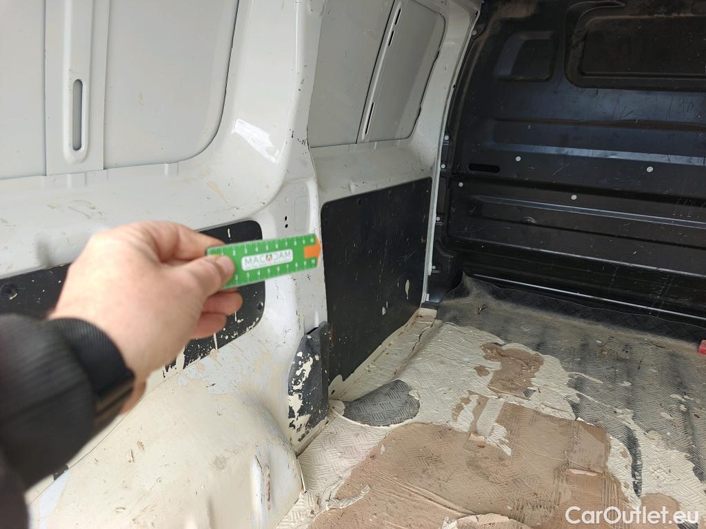  Opel  Vivaro OPEL  / 2019 / 4P / furgón 1.5 Diésel 74kW (100CV) M Std Express (CX) #9