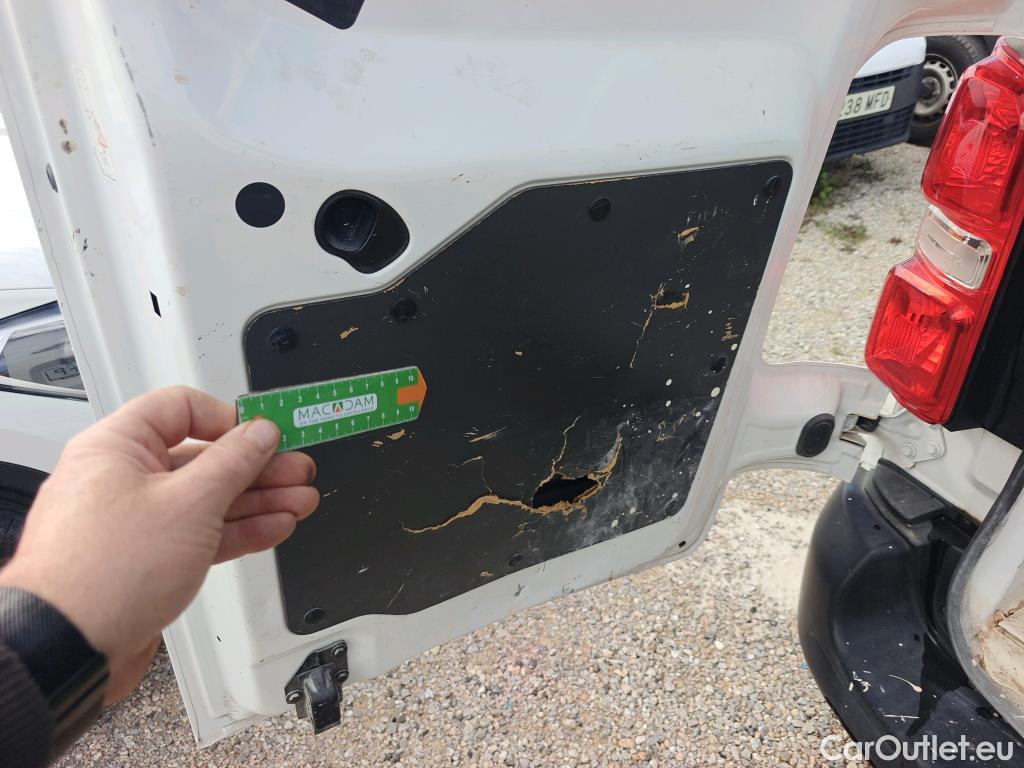  Opel  Vivaro OPEL  / 2019 / 4P / furgón 1.5 Diésel 74kW (100CV) M Std Express (CX) #23