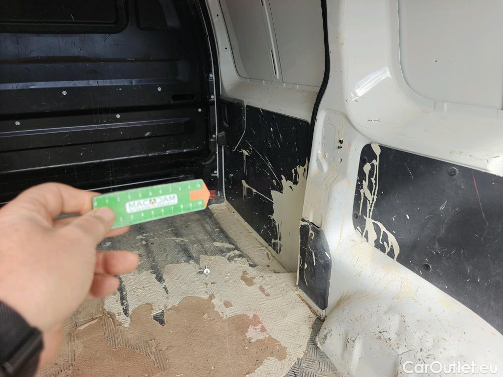  Opel  Vivaro OPEL  / 2019 / 4P / furgón 1.5 Diésel 74kW (100CV) M Std Express (CX) #4