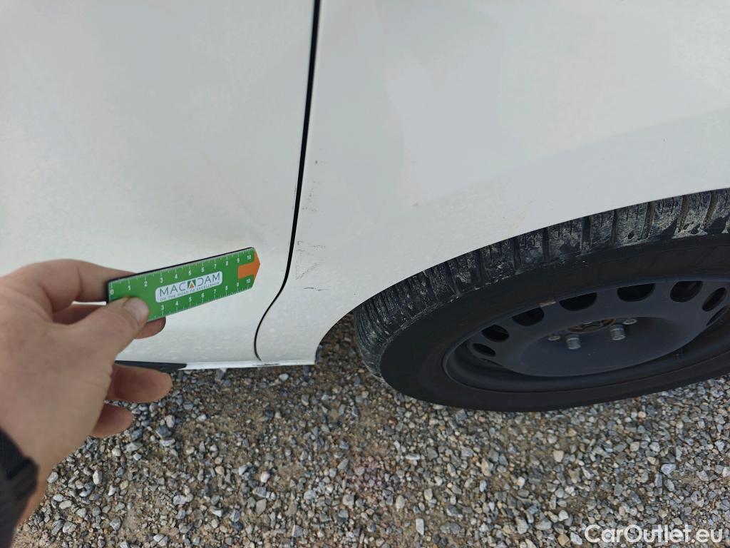  Opel  Vivaro OPEL  / 2019 / 4P / furgón 1.5 Diésel 74kW (100CV) M Std Express (CX) #58