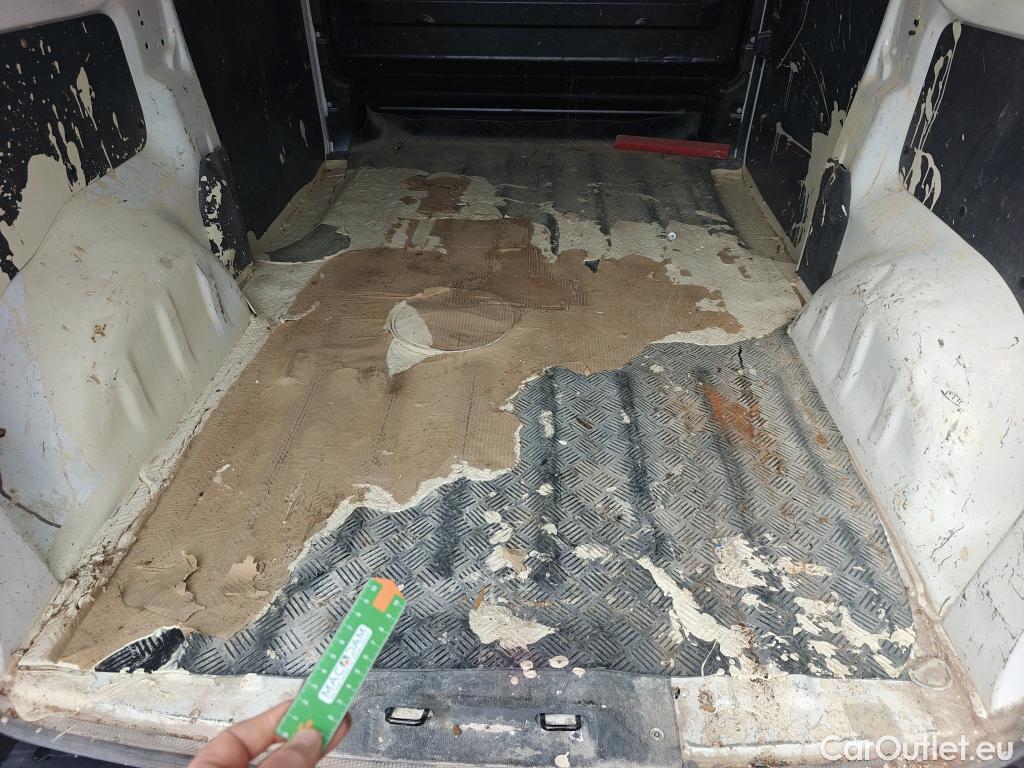  Opel  Vivaro OPEL  / 2019 / 4P / furgón 1.5 Diésel 74kW (100CV) M Std Express (CX) #16