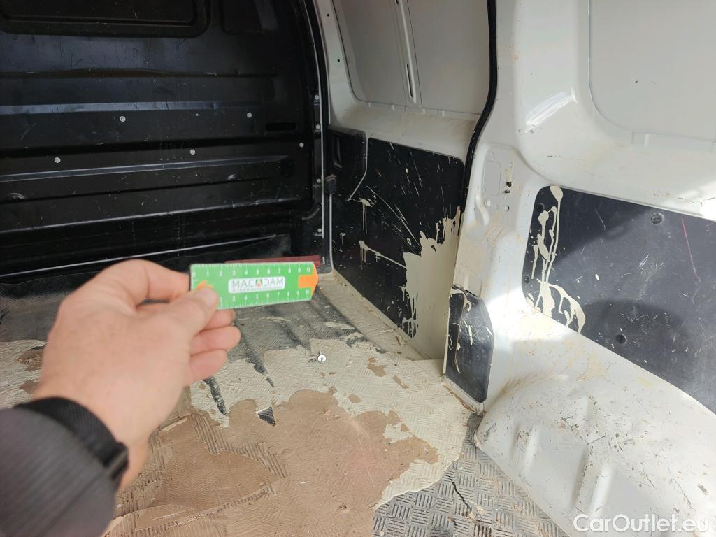  Opel  Vivaro OPEL  / 2019 / 4P / furgón 1.5 Diésel 74kW (100CV) M Std Express (CX) #60