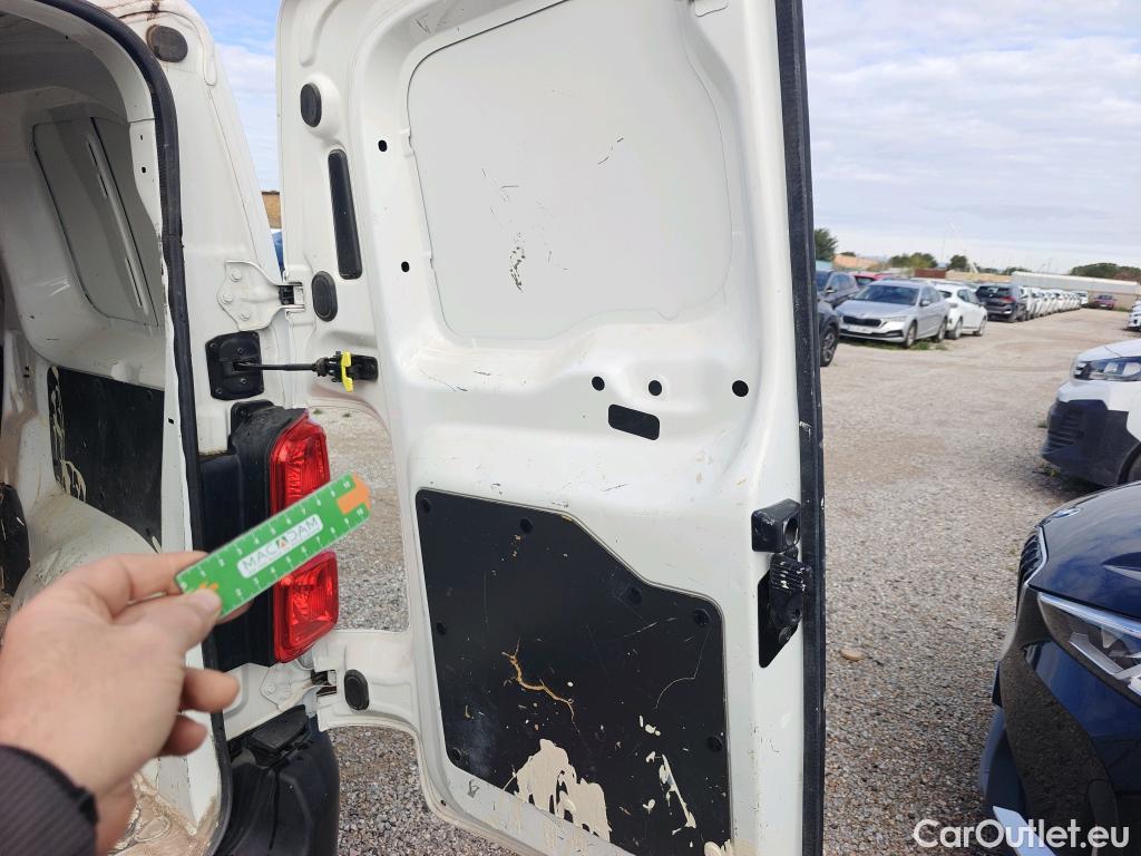  Opel  Vivaro OPEL  / 2019 / 4P / furgón 1.5 Diésel 74kW (100CV) M Std Express (CX) #19