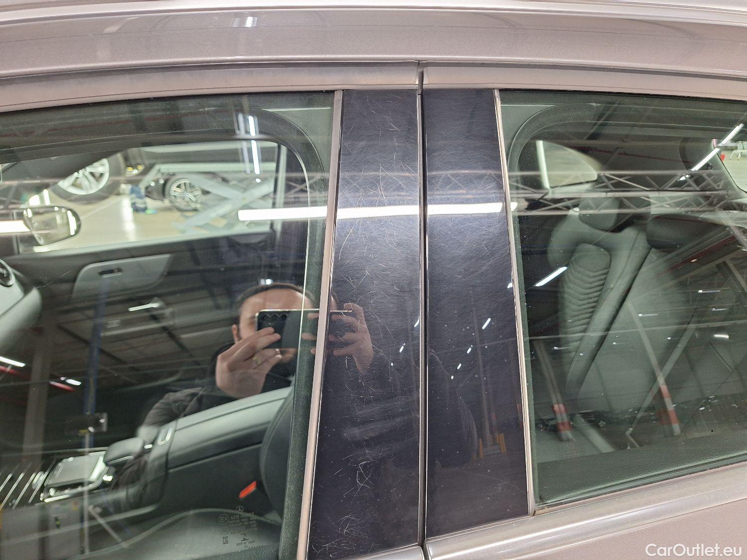  Mercedes  GLA Mercedes,  '20 PHEV, Mercedes-Benz   250e Business Solution 5d #32