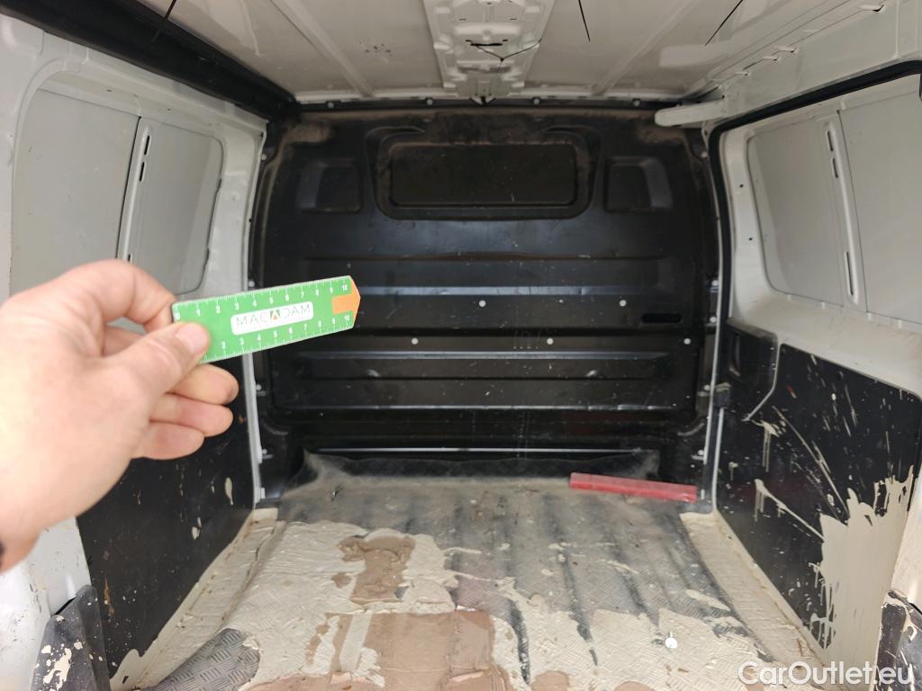  Opel  Vivaro OPEL  / 2019 / 4P / furgón 1.5 Diésel 74kW (100CV) M Std Express (CX) #31