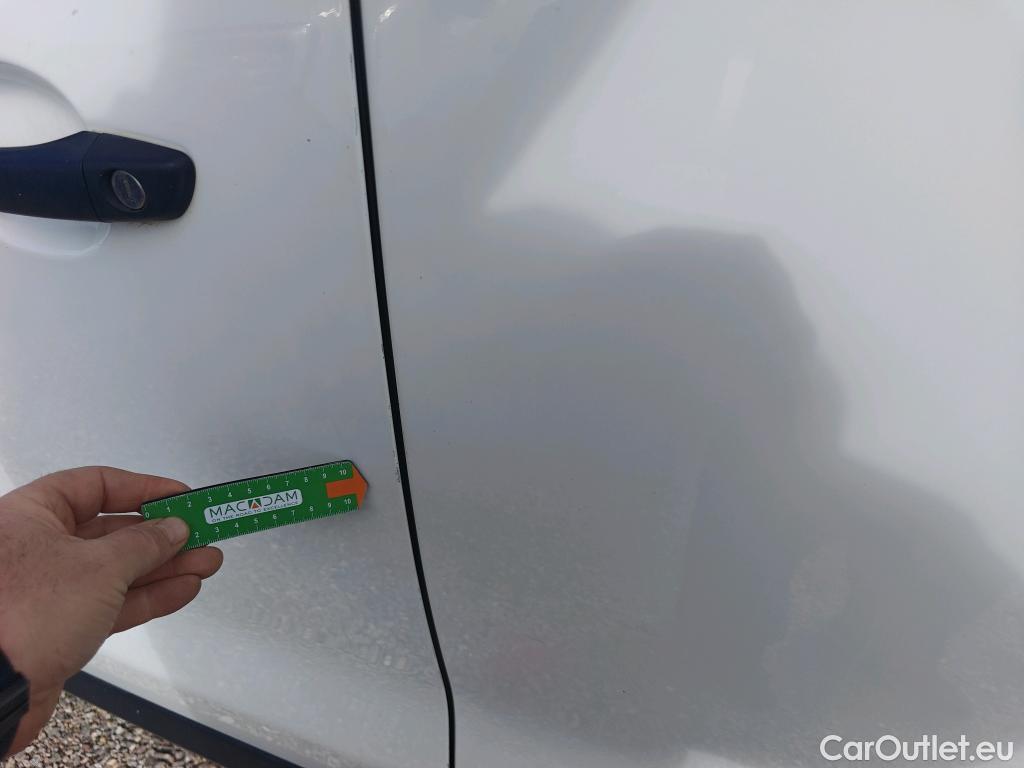  Opel  Vivaro OPEL  / 2019 / 4P / furgón 1.5 Diésel 74kW (100CV) M Std Express (CX) #47