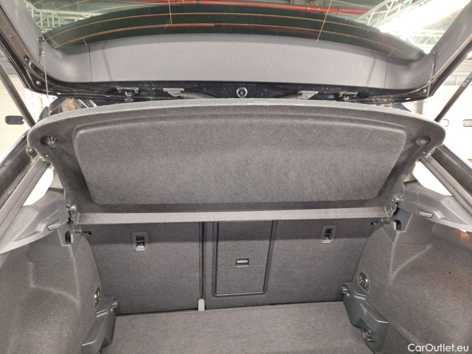  Volkswagen  T-ROC VW,  1. Roc,  1.0TSI 81kW Life Busines #19