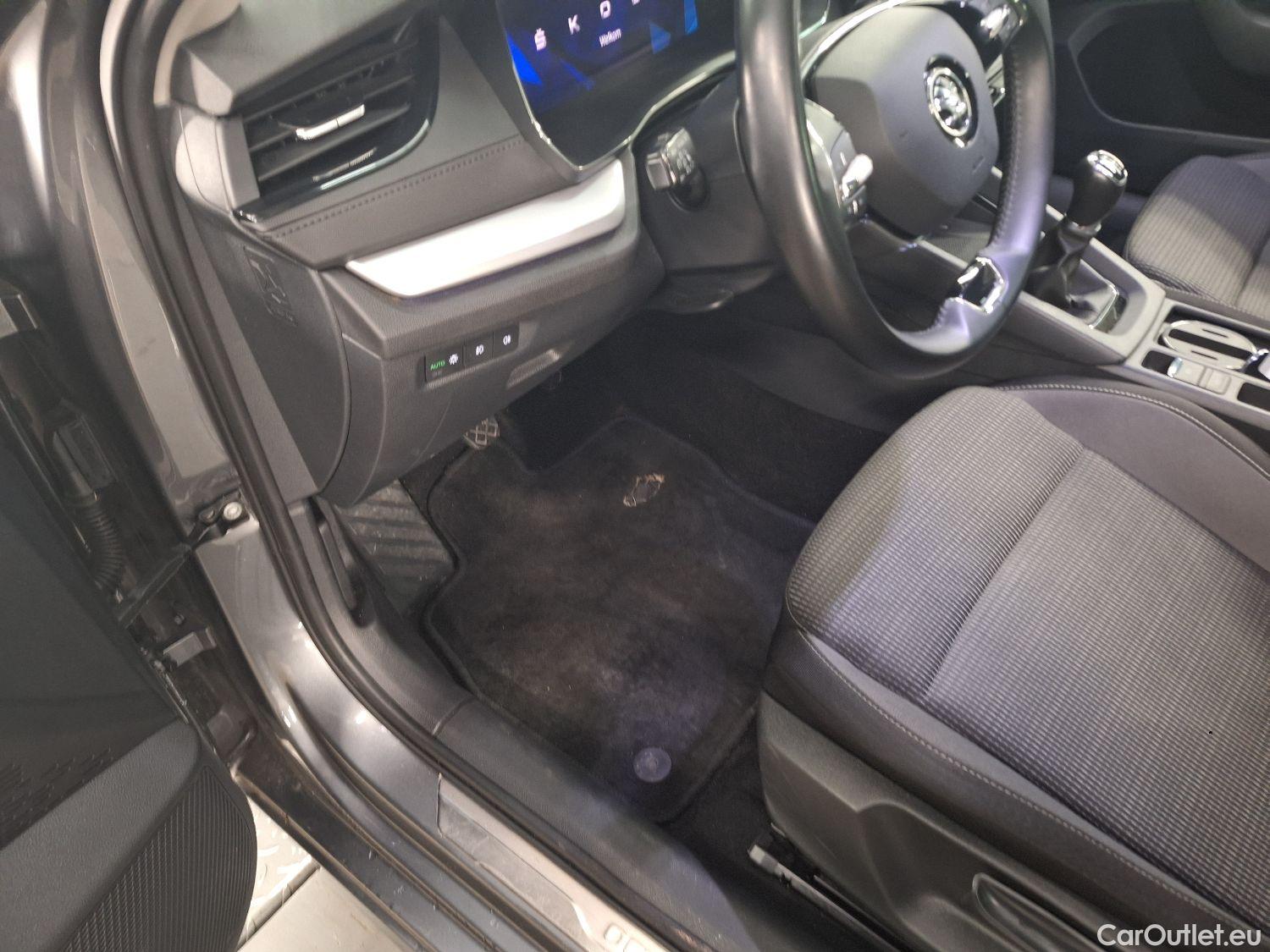  Skoda  Octavia Skoda,  Combi '20, Skoda  Combi 1.0 TSI 81kW Clever 5d #29