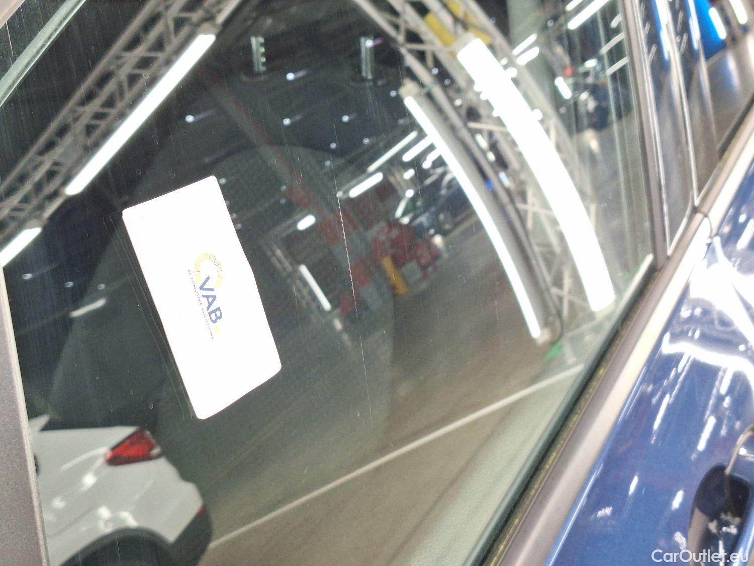  Bmw  Serie 2 BMW, 2-serie GranTour '18, BMW 2 Reeks Gran Tourer 216i (80kW) 5d 7pl #6