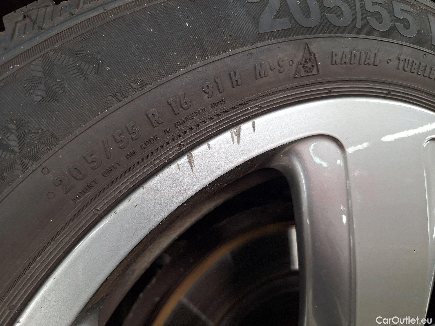  Bmw  Serie 1 BMW, 1-serie '19, BMW 1 Reeks Hatch 116d (85 kW) 5d #8