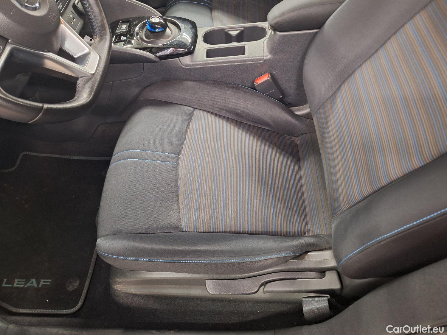  Nissan  Leaf Nissan,  '17 BEV, Nissan  Acenta 40kWh 5d #59