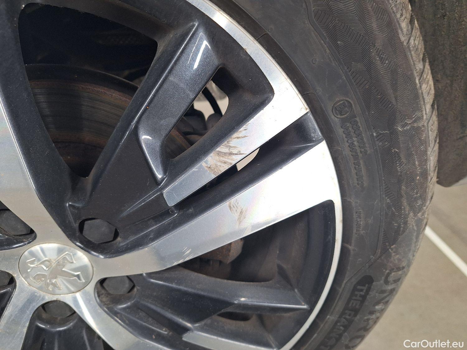  Peugeot  5008 Peugeot,  '16, Peugeot  1.5 BlueHDi 96kW S&S EAT8 GT Line 5d 7pl #18