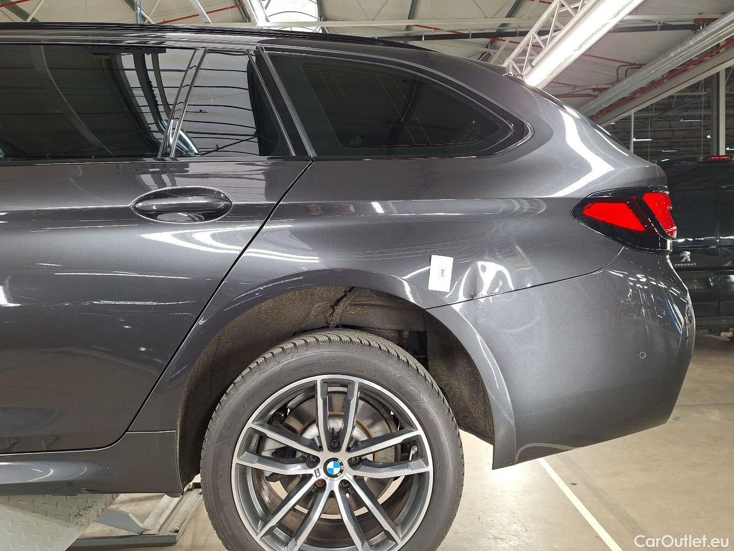  Bmw  Serie 5 BMW, 5-serie To FL'20, BMW 5 Reeks Touring 518d Aut. (110 kW) 5d #20