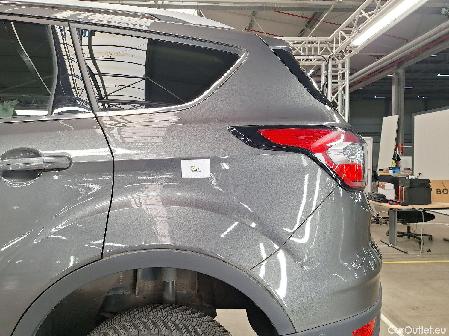  Ford  Kuga Ford,  FL'16, Ford  1.5 TDCi 4x2 88kW Business Class 5d #55