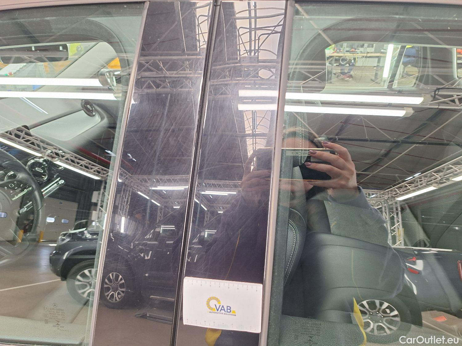  Mercedes  GLA Mercedes,  '20, Mercedes-Benz   200 d Business Solution 5d #17