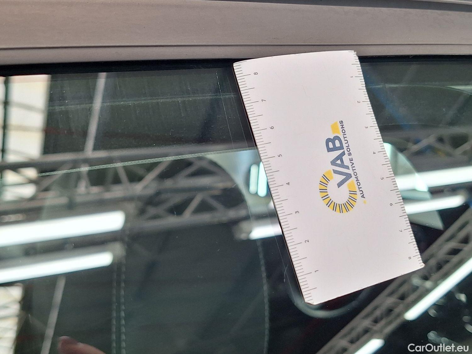  Mercedes  GLA Mercedes,  '20, Mercedes-Benz   200 d Business Solution 5d #27