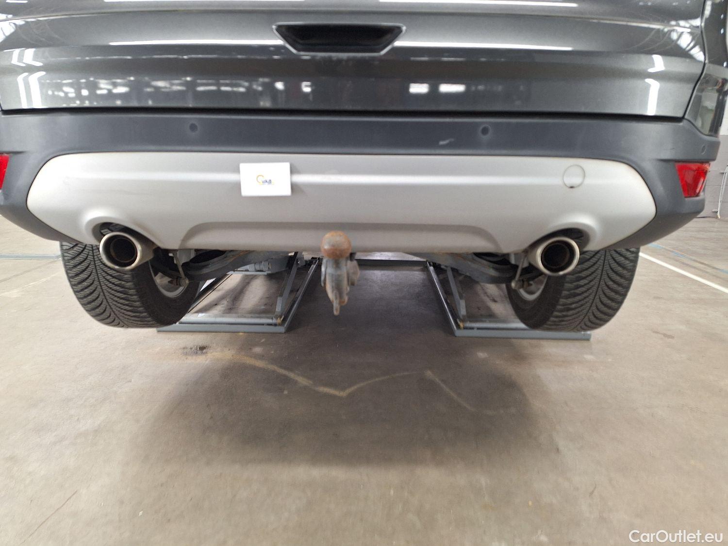  Ford  Kuga Ford,  FL'16, Ford  1.5 TDCi 4x2 88kW Business Class 5d #51