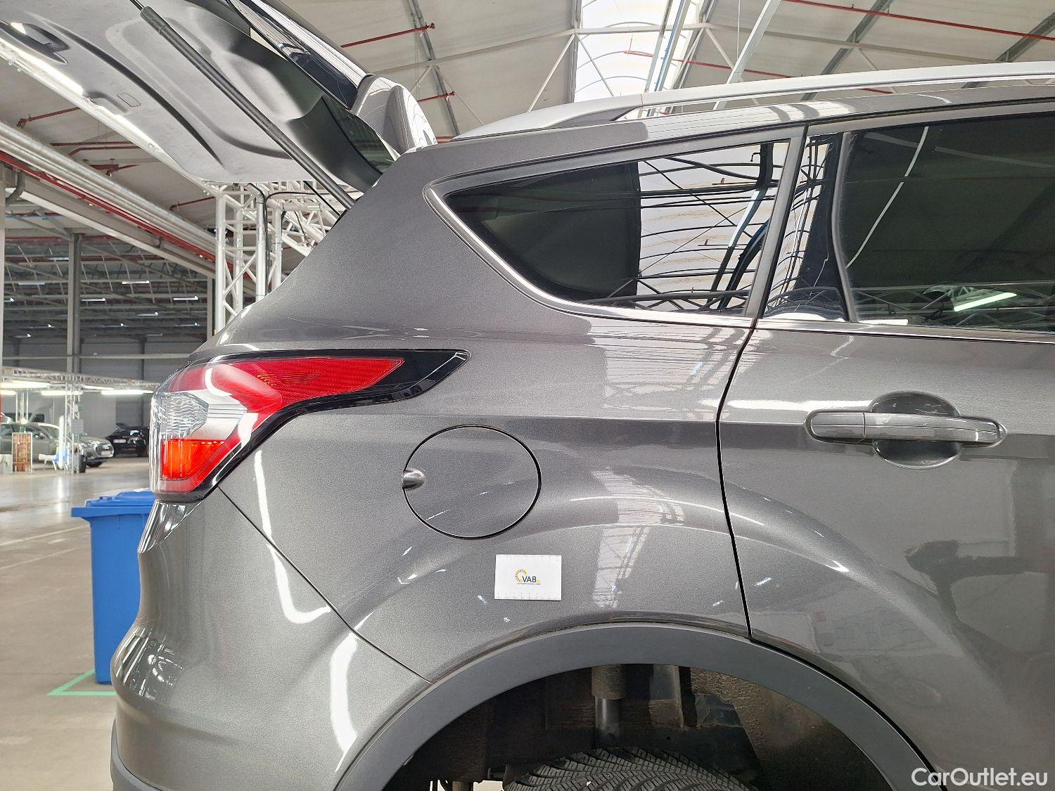  Ford  Kuga Ford,  FL'16, Ford  1.5 TDCi 4x2 88kW Business Class 5d #30