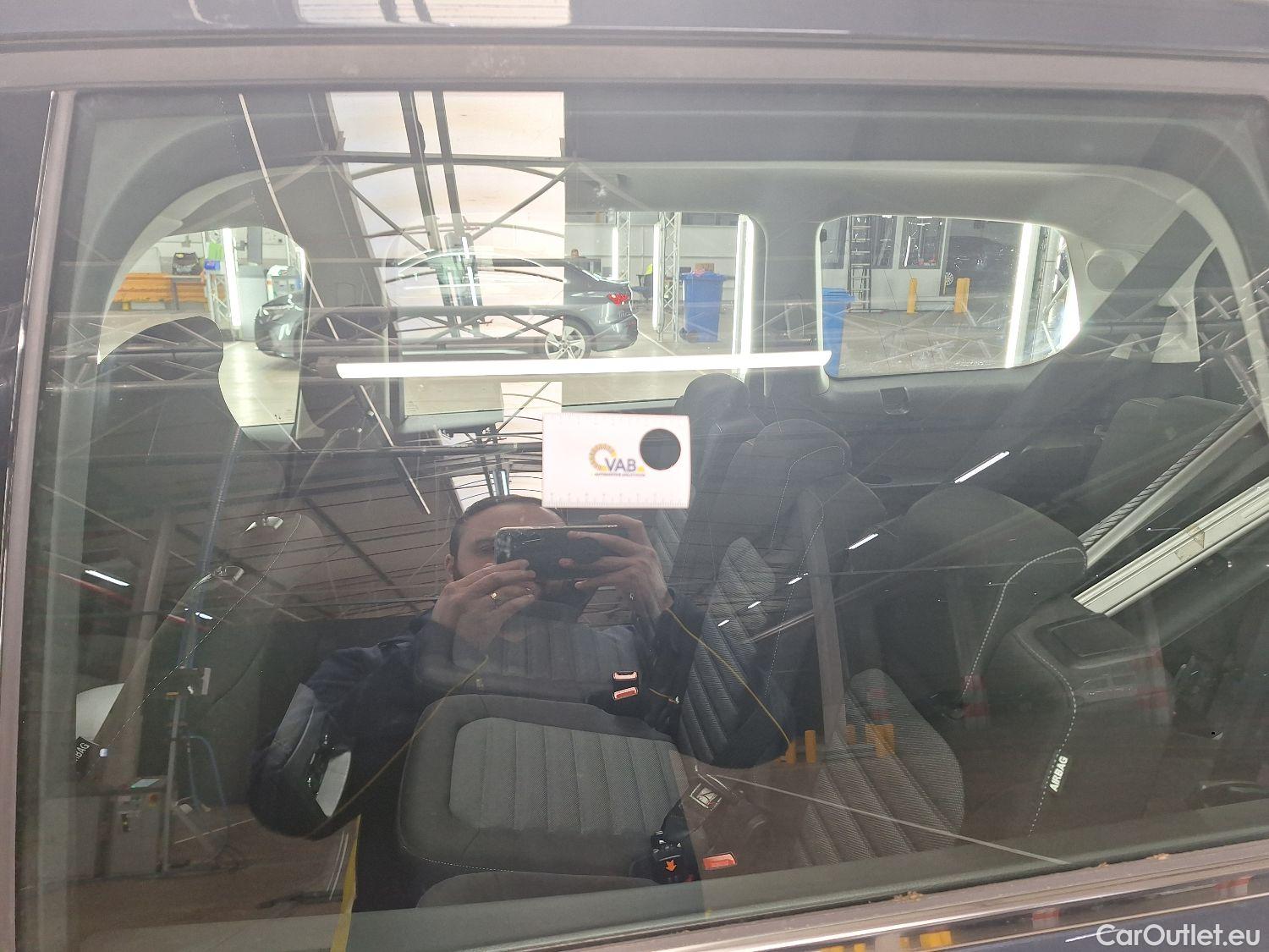  Ford  Galaxy Ford,  '15, Ford  2.0 TDCi 110kW S/S Titanium 5d 7pl #61