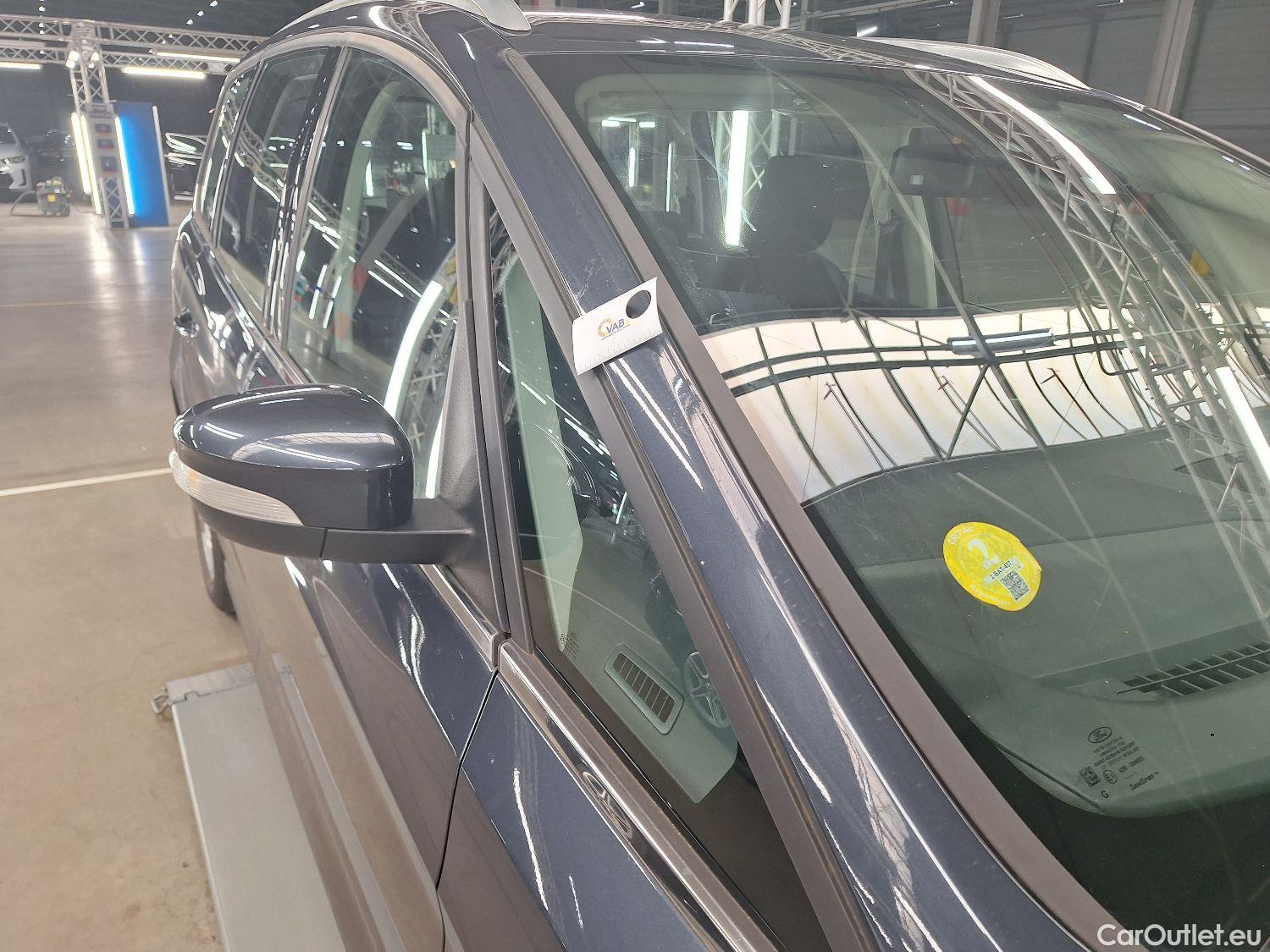  Ford  Galaxy Ford,  '15, Ford  2.0 TDCi 110kW S/S Titanium 5d 7pl #47