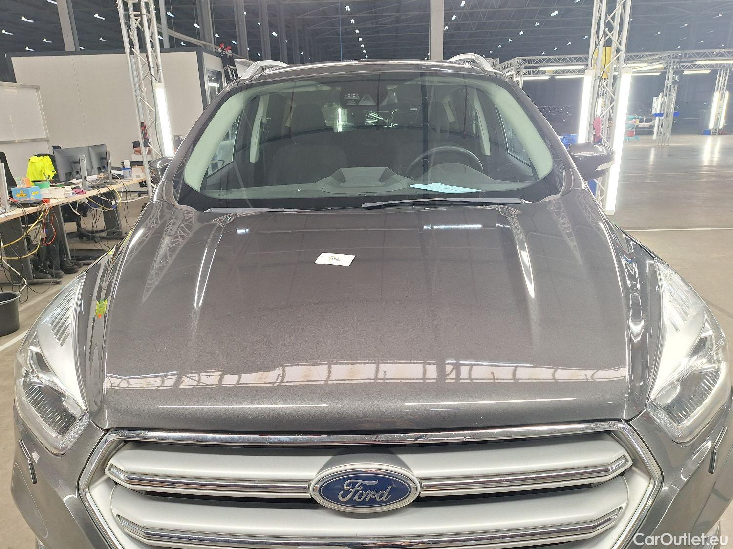  Ford  Kuga Ford,  FL'16, Ford  1.5 TDCi 4x2 88kW Business Class 5d #124