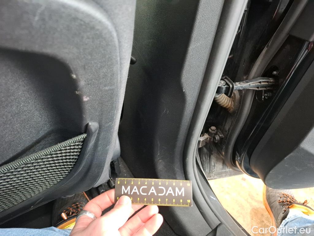  Bmw  Serie 1 Série 1 Berline 118 i Lounge 1.5 140CV BVA7 E6dT #32