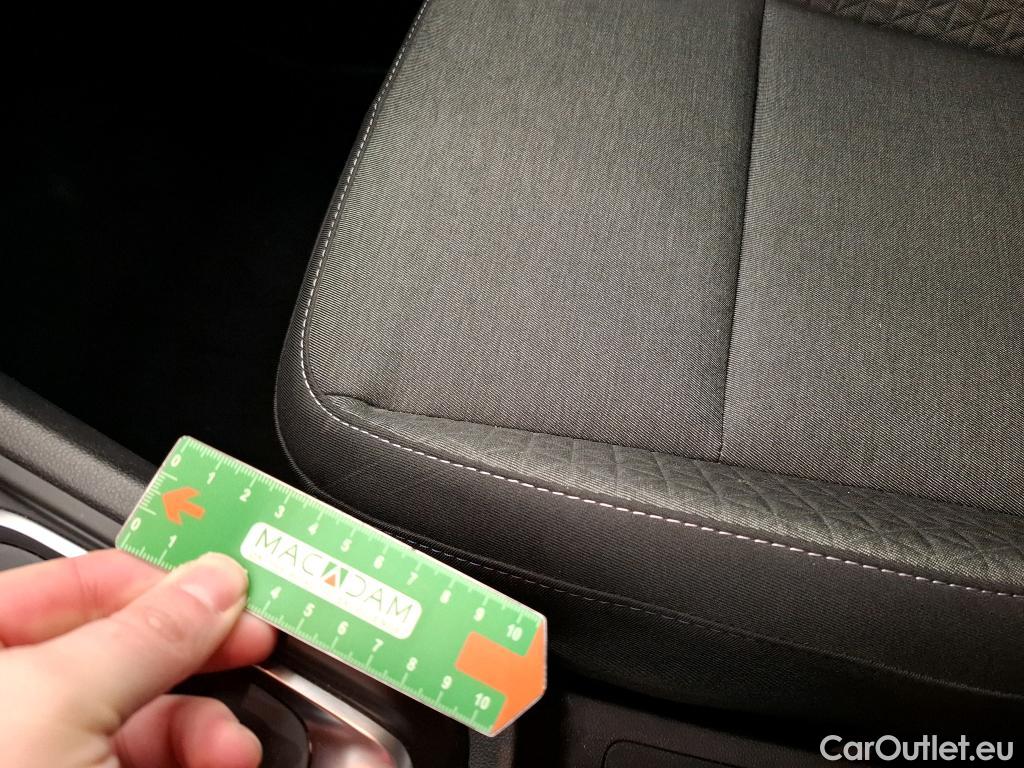  Renault  Captur  II Evolution 1.6 E-TECH Hybrid 145CV BVA6 E6d #8