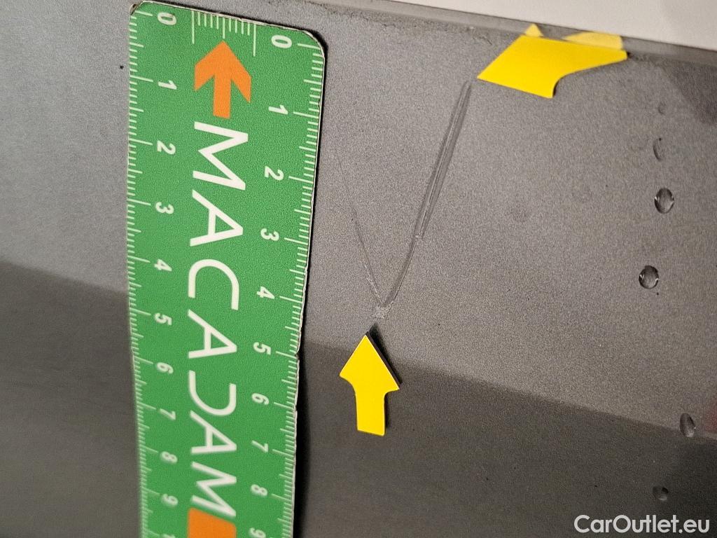  Nissan  Juke NISSAN  / 2019 / 5P / Crossover Hybrid 143 Business Edition #4