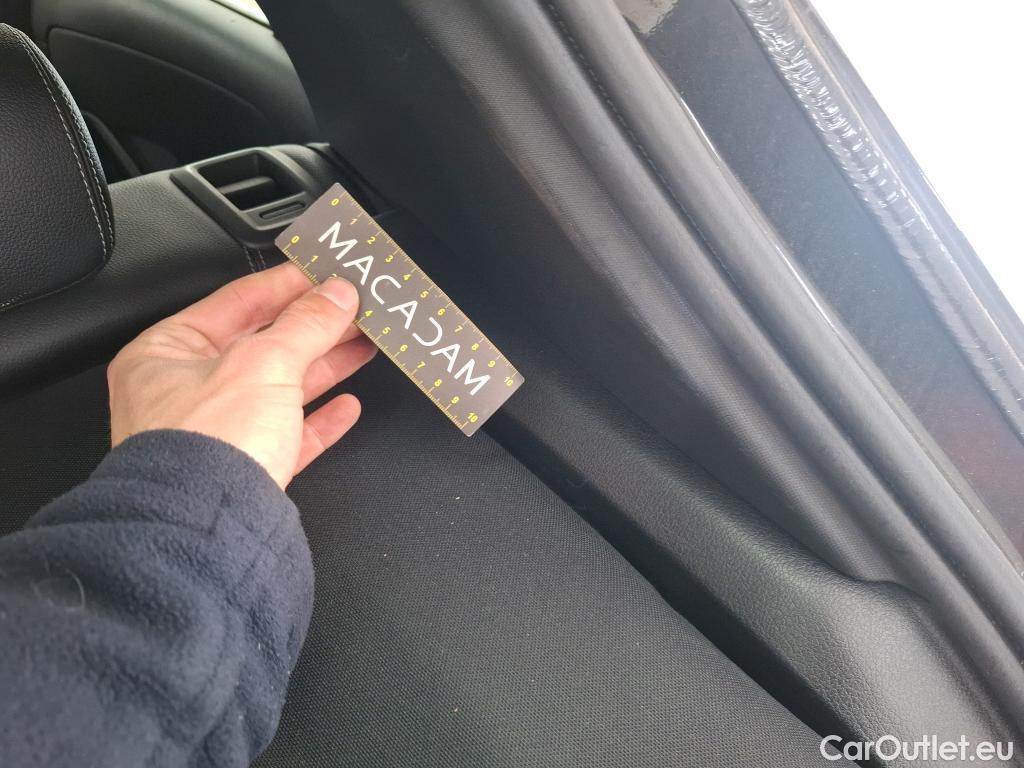  Mercedes  A-Klasse MERCEDES-BENZ Classe A Compact / 2018 / 5P / Berline A 180 Business Line #46