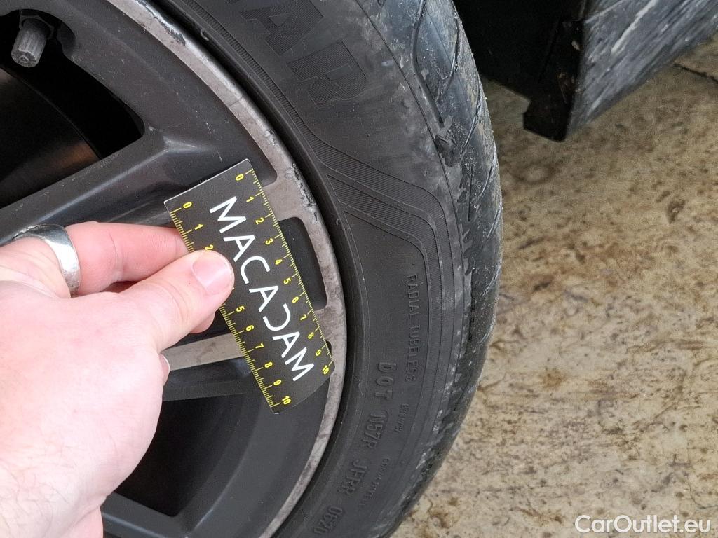  Bmw  Serie 1 Série 1 Berline 118 i Lounge 1.5 140CV BVA7 E6dT #28