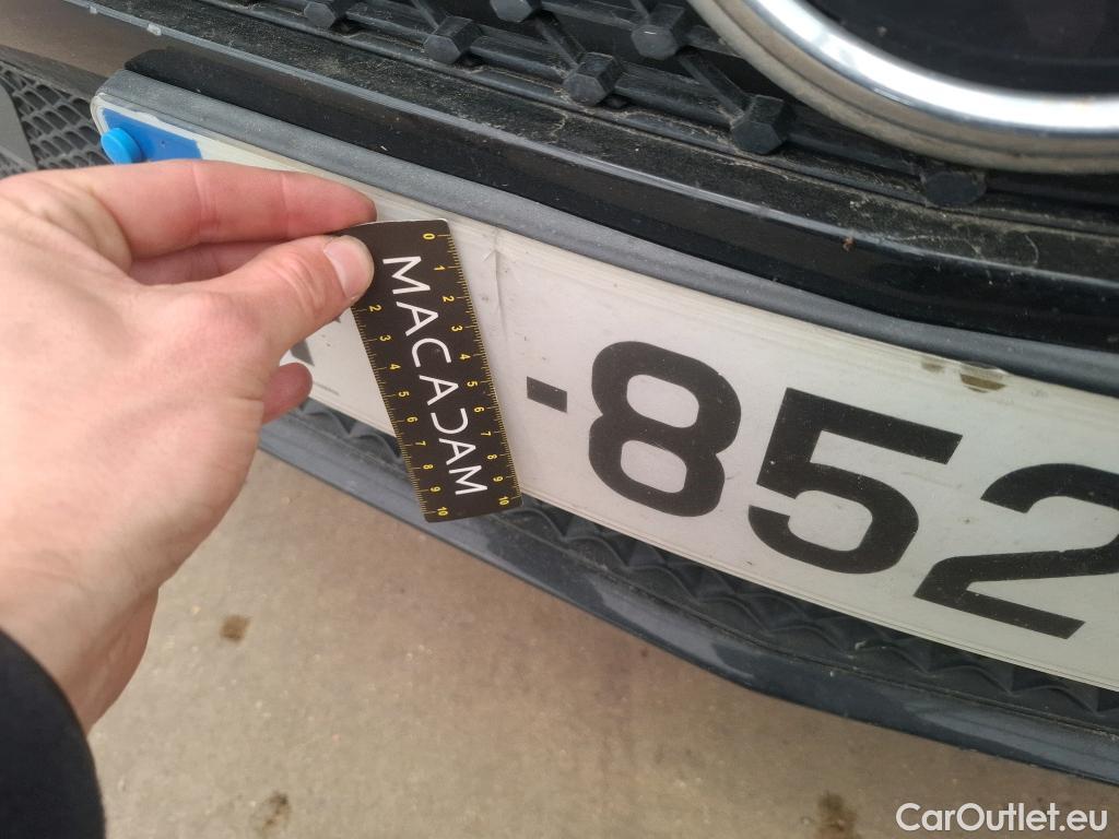  Mercedes  A-Klasse MERCEDES-BENZ Classe A Compact / 2018 / 5P / Berline A 180 Business Line #42