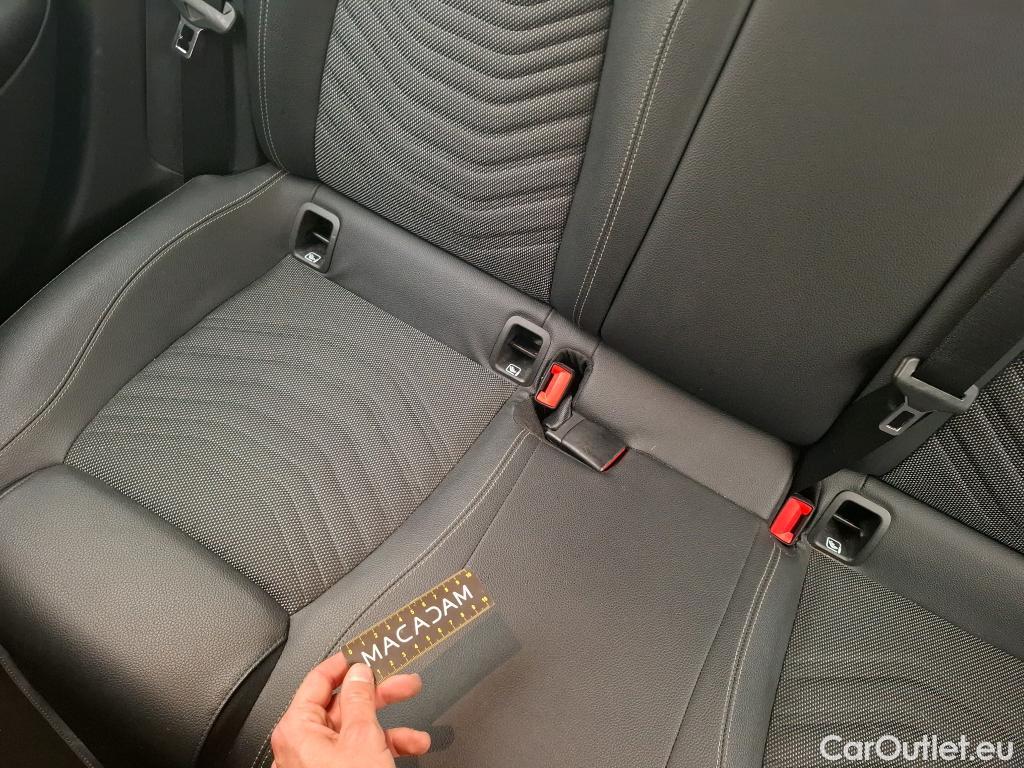  Mercedes  A-Klasse MERCEDES-BENZ Classe A Compact / 2018 / 5P / Berline A 180 Business Line #38