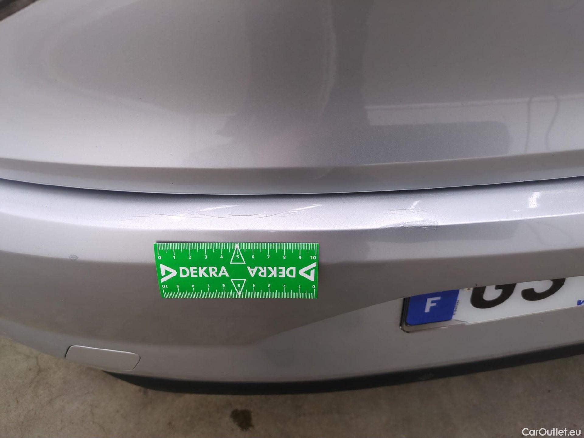  Renault  Megane  IV Berline 5 ptes. Techno 1.5 dCi 115CV BVA7 E6d #32