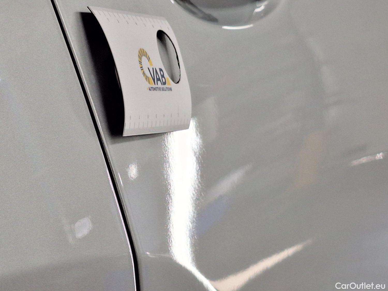  Mercedes  GLA Mercedes,  '20, Mercedes-Benz   200 d Business Solution 5d #40