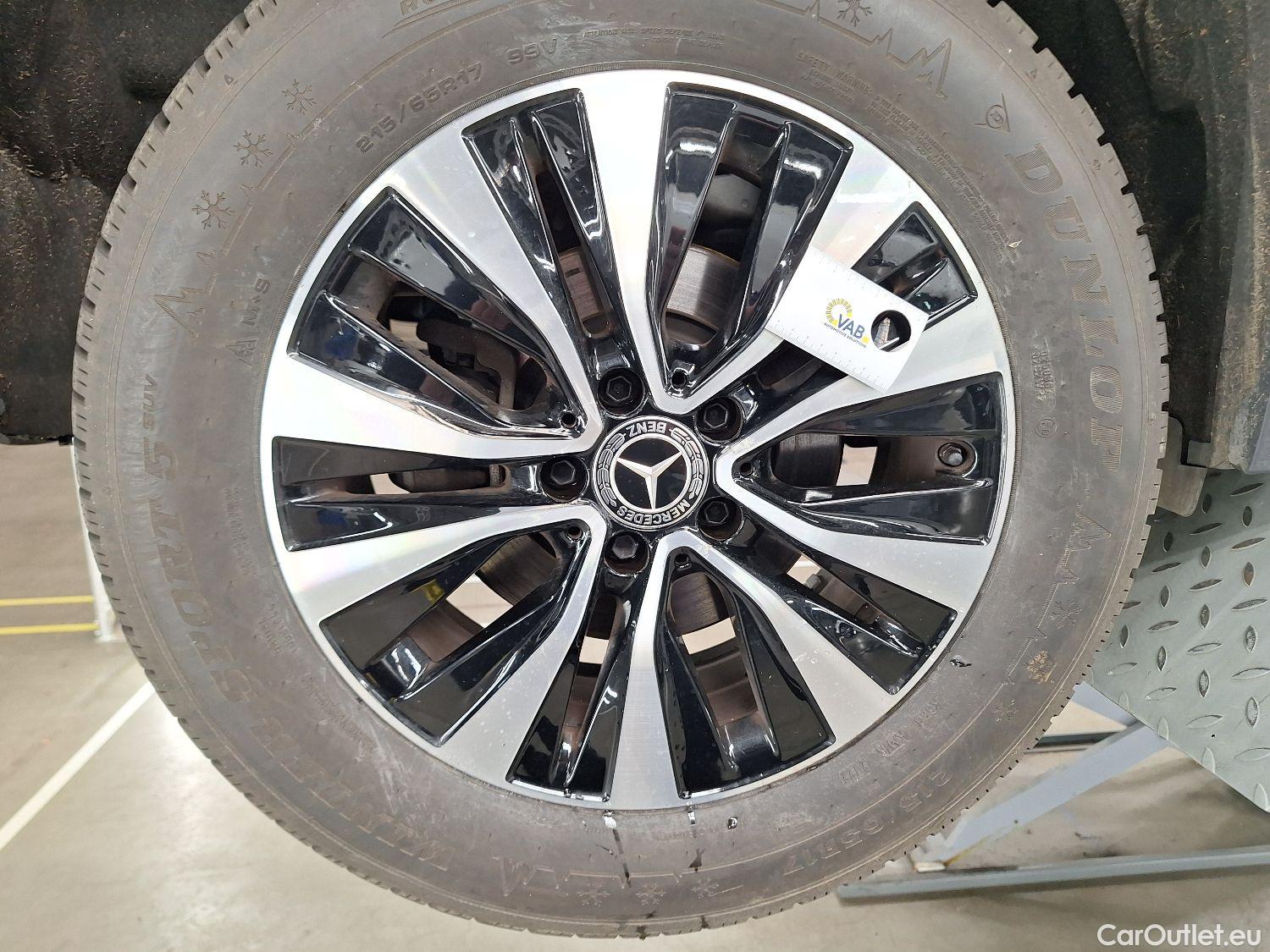  Mercedes  GLA Mercedes,  '20, Mercedes-Benz   200 d Business Solution 5d #4