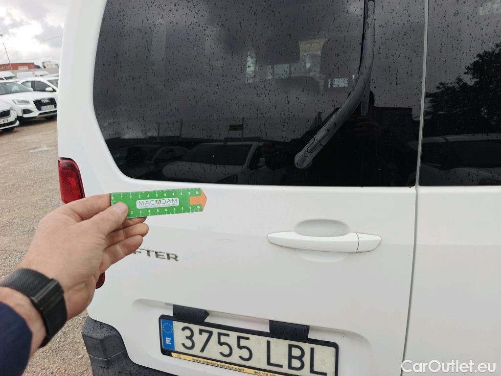  Peugeot  RIFTER PEUGEOT  / 2018 / 5P / monovolumen compacto Active Nav+ Standard BlueHDi 73kW #31