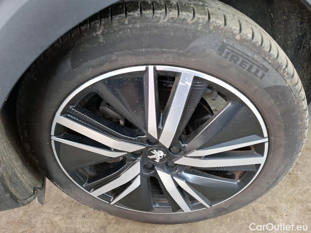  Peugeot  3008 PEUGEOT  / 2020 / 5P / SUV 1.6 HYBRID 225 E-EAT8 GT Pack #27