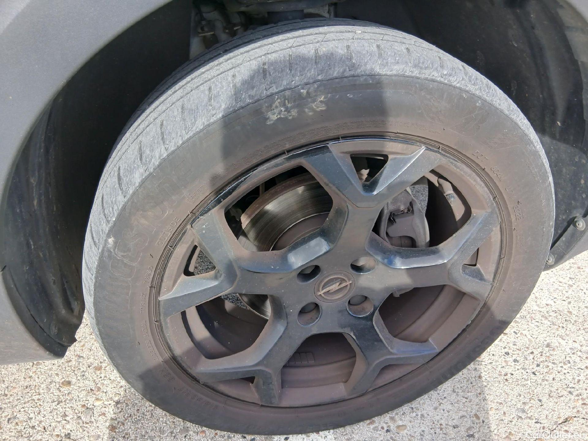  Opel  Crossland OPEL  / 2020 / 5P / crossover 1.2 81kW (110CV) GS #27