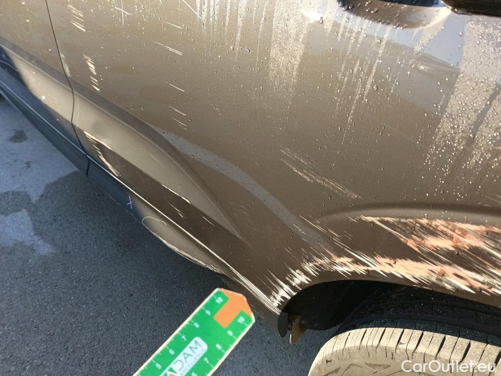  Volvo  XC60 VOLVO  / 2017 / 5P / todoterreno 2.0 T6 AWD Recharge R-Design Auto #3